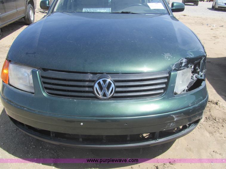 image for item I7111 1998 Volkswagen Passat GLS