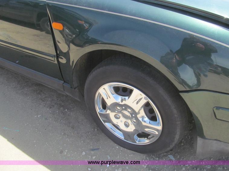 image for item I7111 1998 Volkswagen Passat GLS