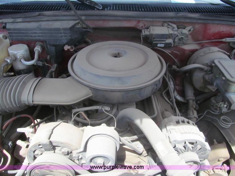 image for item I7112 1990 Chevrolet 1500 pickup truck