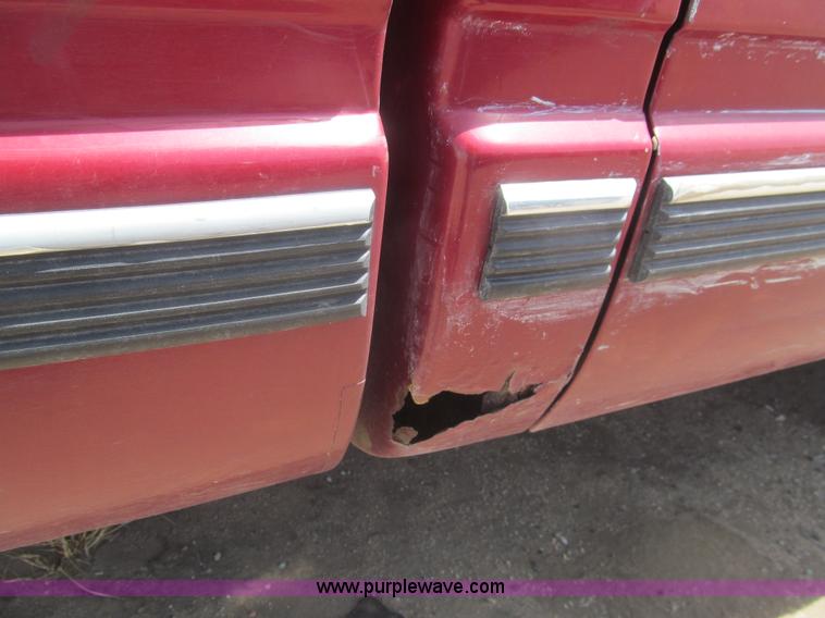 image for item I7112 1990 Chevrolet 1500 pickup truck