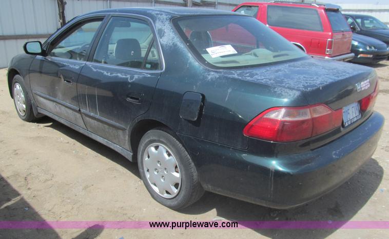 image for item I7114 1998 Honda Accord LX