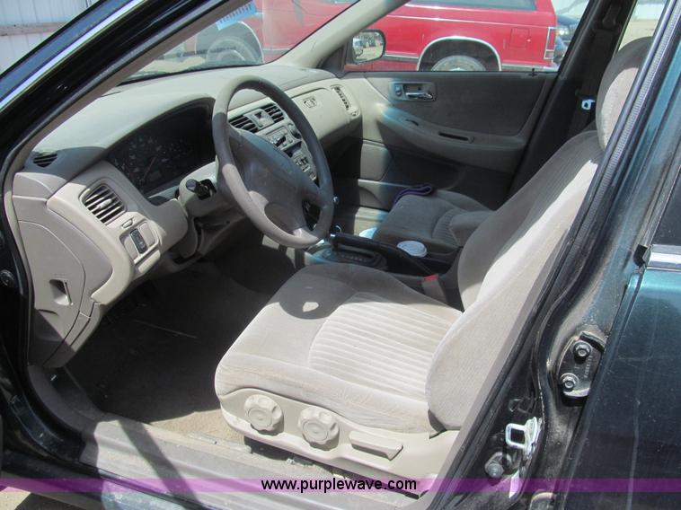 image for item I7114 1998 Honda Accord LX