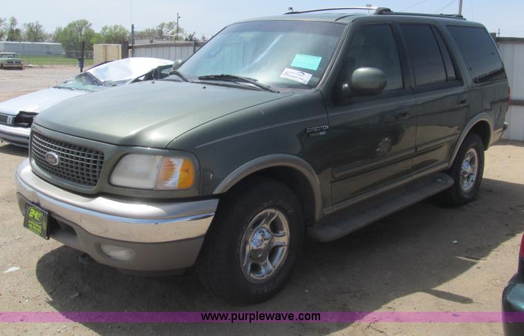 image for item I7115 2001 Ford Expedition Eddie Bauer SUV