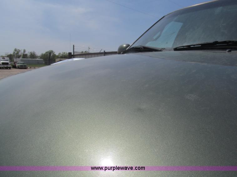 image for item I7115 2001 Ford Expedition Eddie Bauer SUV