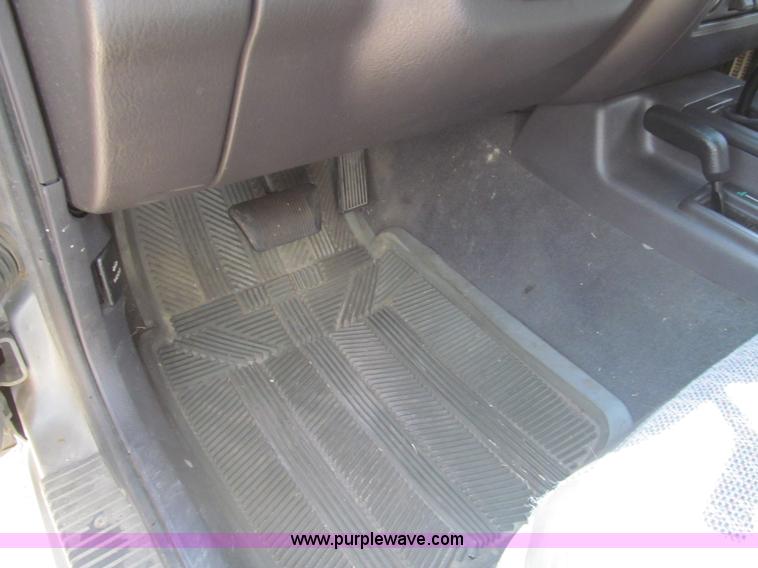 image for item I7117 2001 Jeep Cherokee Sport SUV