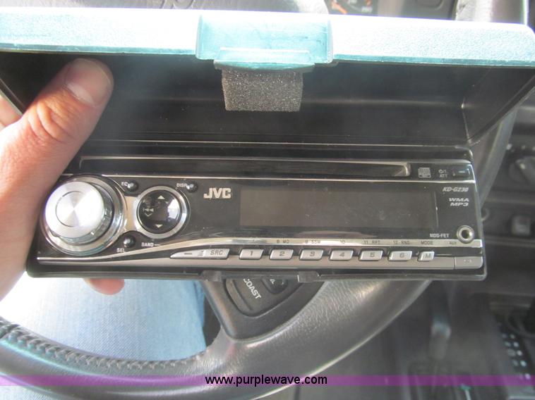 image for item I7117 2001 Jeep Cherokee Sport SUV