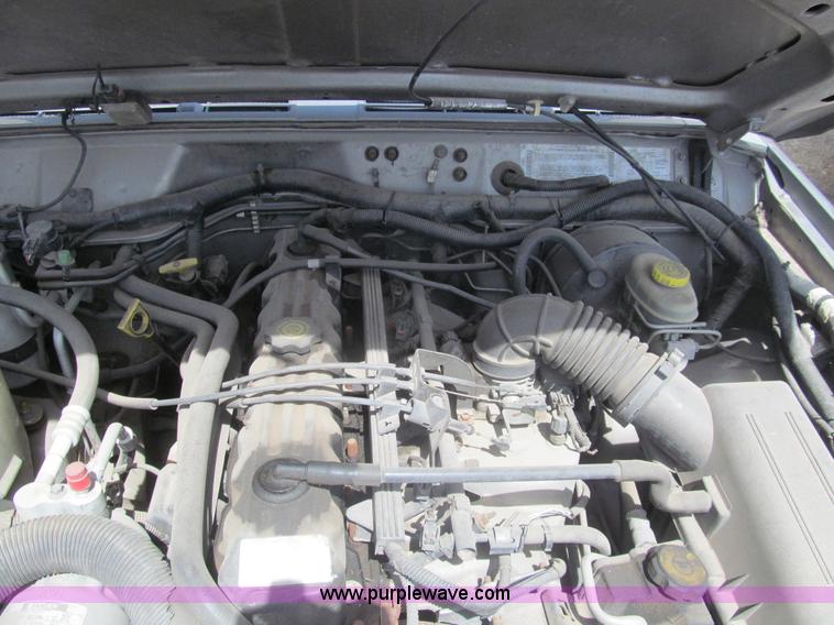 image for item I7117 2001 Jeep Cherokee Sport SUV