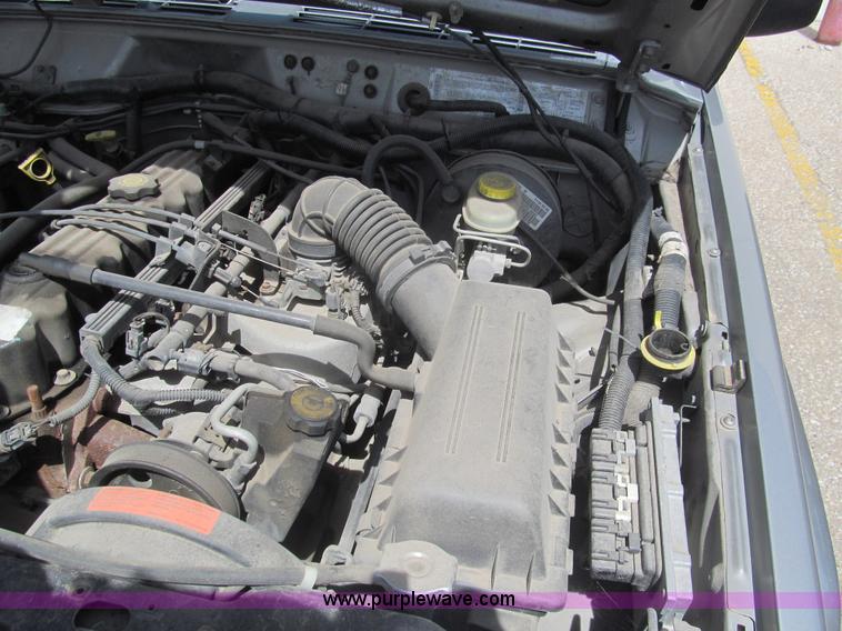 image for item I7117 2001 Jeep Cherokee Sport SUV