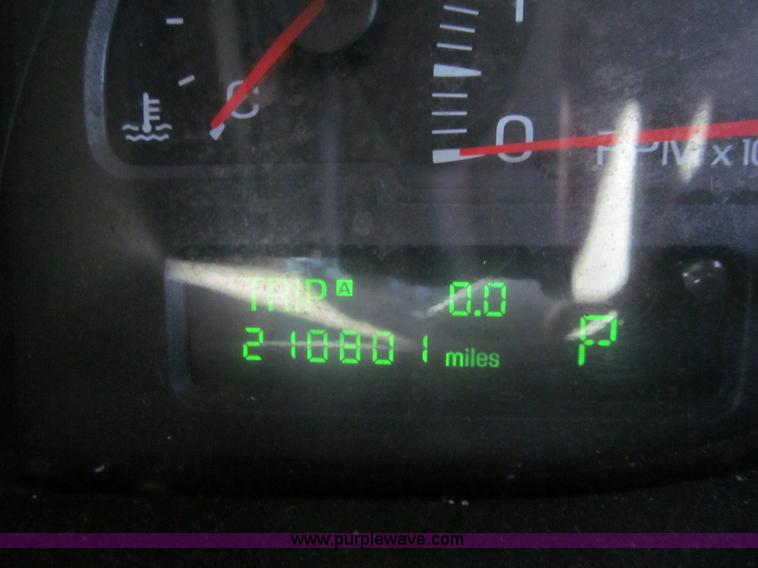 image for item I7120 2000 Lincoln LS