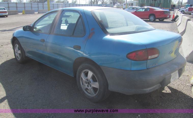 image for item I7121 1998 Chevrolet Cavalier