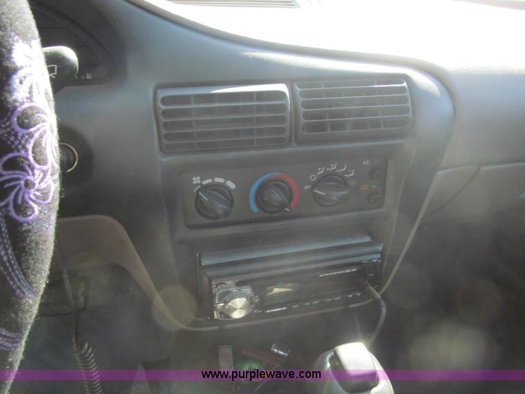 image for item I7121 1998 Chevrolet Cavalier