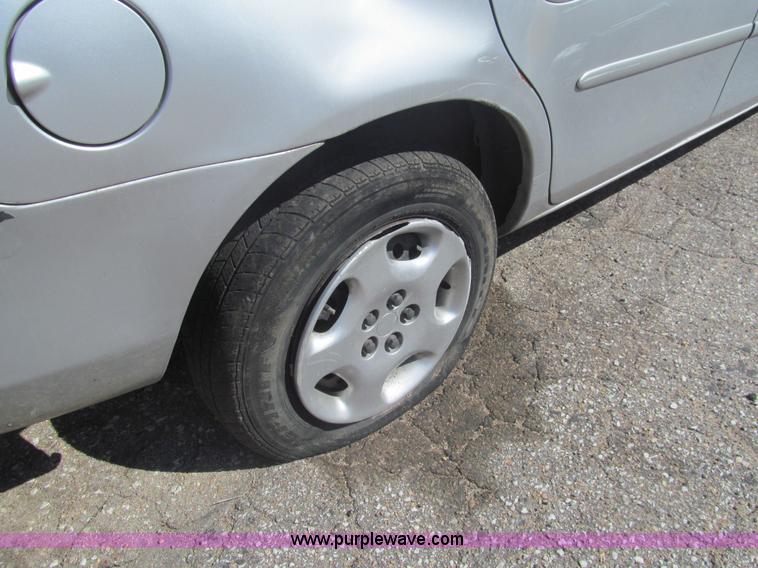 image for item I7122 2001 Dodge Neon