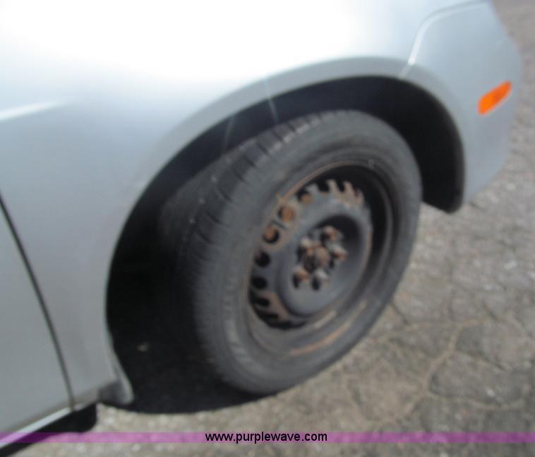 image for item I7122 2001 Dodge Neon