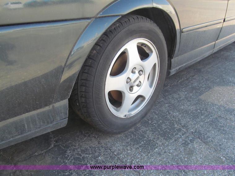 image for item I7125 2000 Lincoln LS