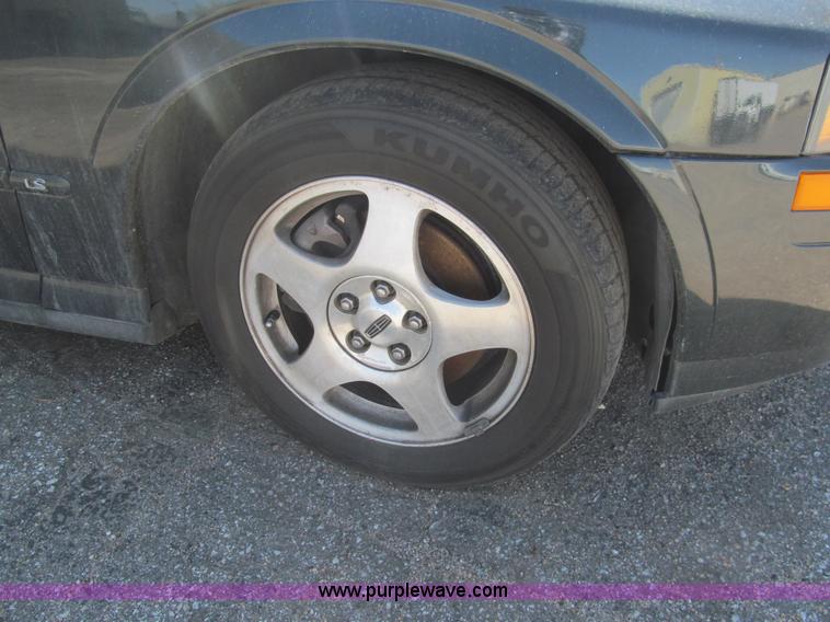 image for item I7125 2000 Lincoln LS