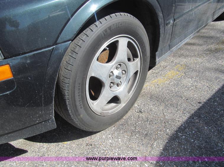 image for item I7125 2000 Lincoln LS