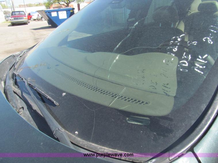 image for item I7125 2000 Lincoln LS