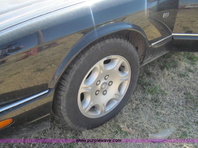 image for item I7126 2003 Jaguar XJ