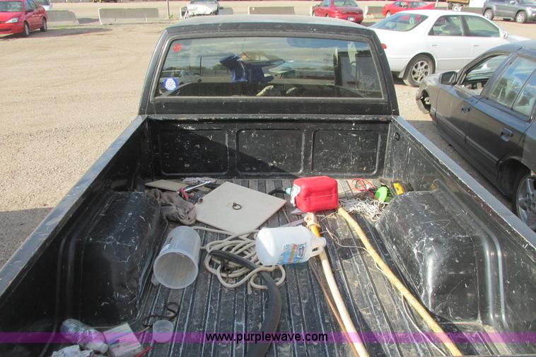 image for item I9698 1993 GMC Sonoma Club Coupe pickup truck