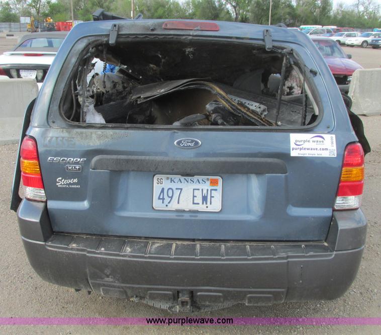 image for item I9699 2005 Ford Escape XLT SUV