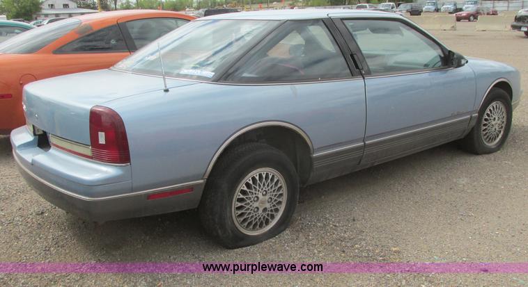 image for item I9702 1989 Oldsmobile Cutlass Supreme