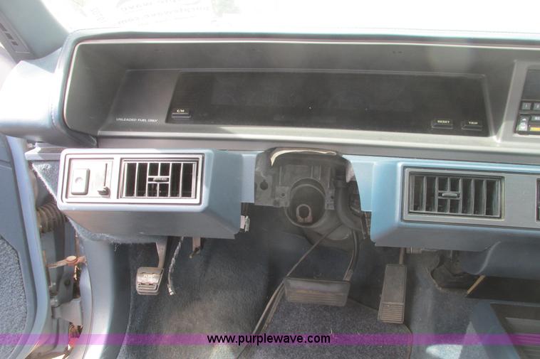 image for item I9702 1989 Oldsmobile Cutlass Supreme