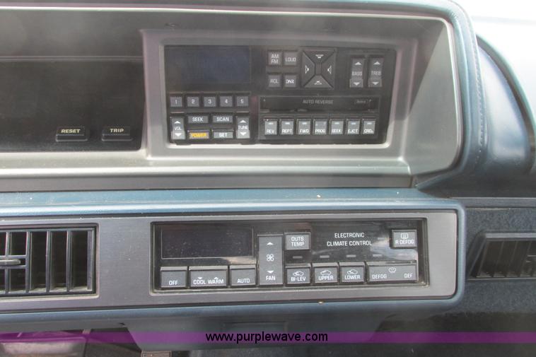 image for item I9702 1989 Oldsmobile Cutlass Supreme