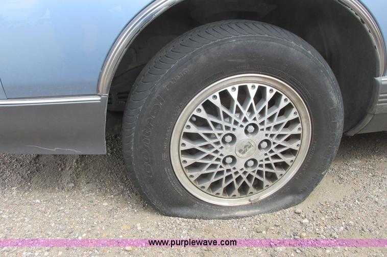 image for item I9702 1989 Oldsmobile Cutlass Supreme