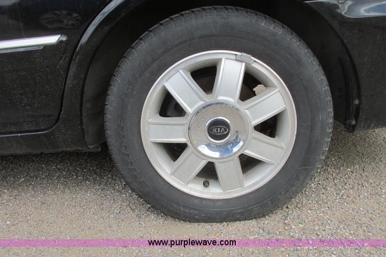 image for item I9703 2003 Kia Optima LX