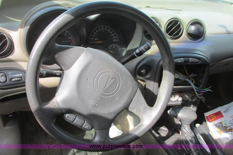 image for item I9705 2001 Pontiac Grand AM SE1