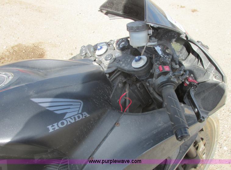 image for item I9706 2008 Honda CRB MC600 motorcycle