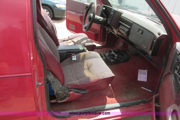 image for item I9707 1987 Chevrolet S10 SUV