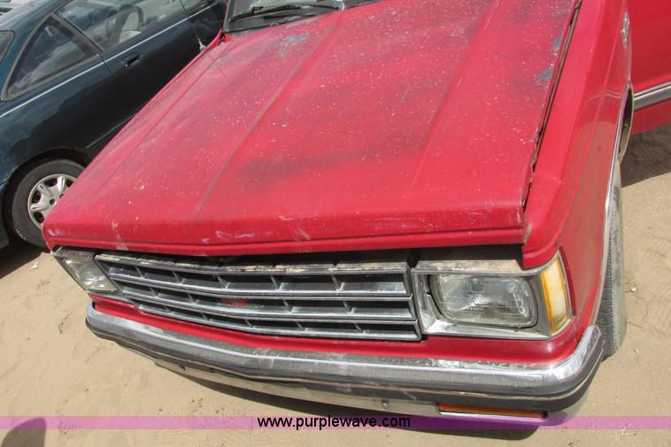 image for item I9707 1987 Chevrolet S10 SUV