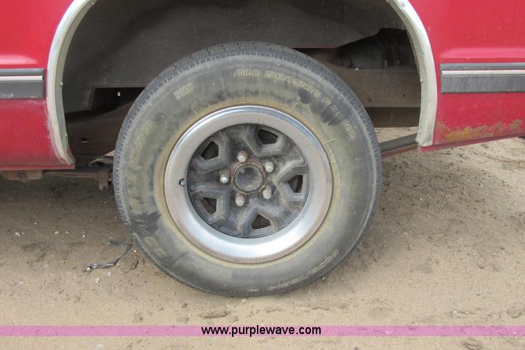 image for item I9707 1987 Chevrolet S10 SUV