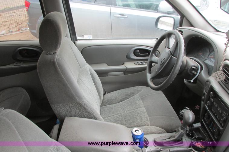 image for item I9709 2002 Chevrolet Trailblazer LTZ SUV