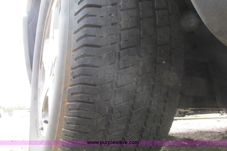 image for item I9709 2002 Chevrolet Trailblazer LTZ SUV