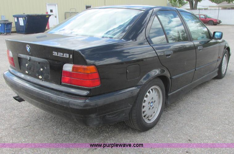 image for item I9711 1996 BMW 328i