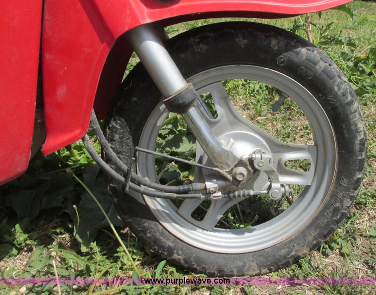 image for item I9713 1985 Honda Spree NQ50 scooter