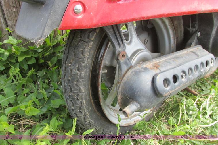 image for item I9713 1985 Honda Spree NQ50 scooter