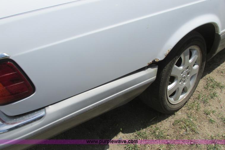 image for item I9714 1988 Mercedes Benz 560 SEC
