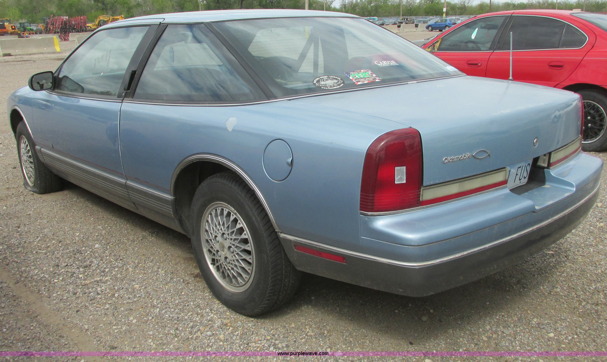 1989 Oldsmobile Cutlass Supreme in Wichita, KS Item I9702 sold Purple Wave