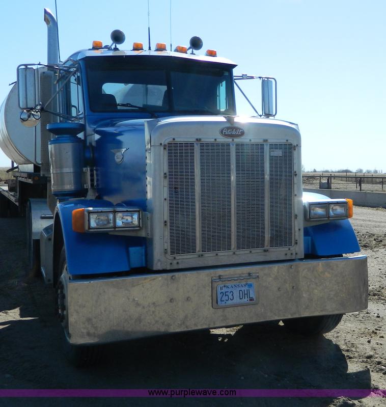 image for item AD9848 1994 Peterbilt 378 semi truck