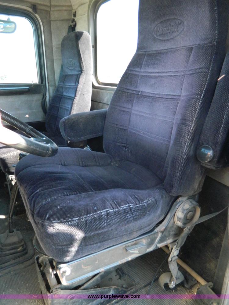 image for item AD9848 1994 Peterbilt 378 semi truck