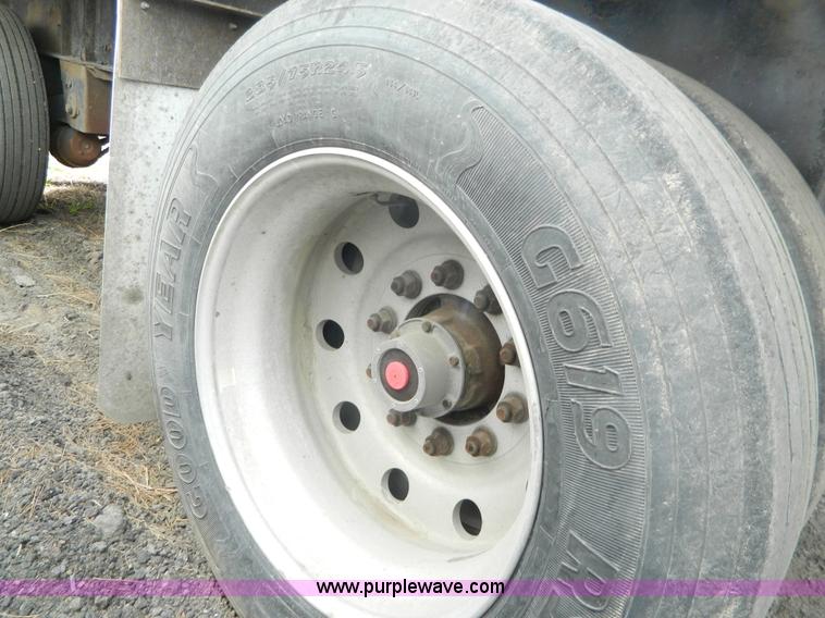 image for item AD9850 2002 Transcraft Eagle Super Beam flatbed trailer