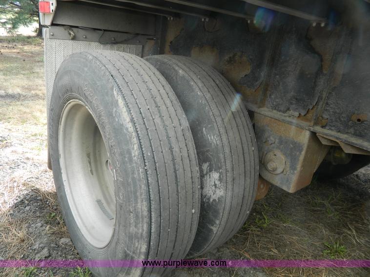 image for item AD9850 2002 Transcraft Eagle Super Beam flatbed trailer