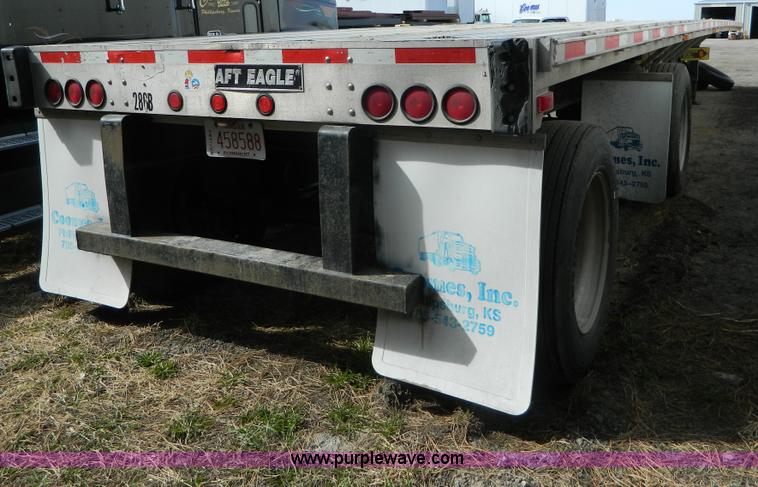 image for item AD9850 2002 Transcraft Eagle Super Beam flatbed trailer