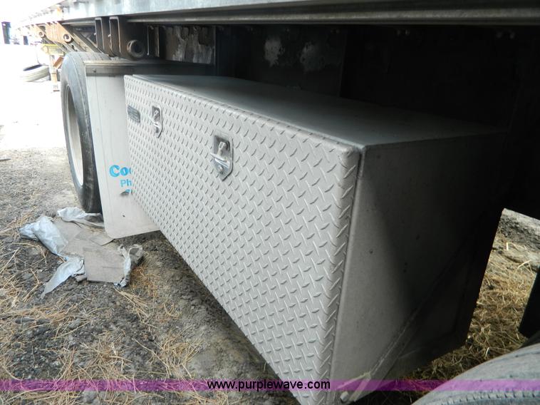 image for item AD9850 2002 Transcraft Eagle Super Beam flatbed trailer