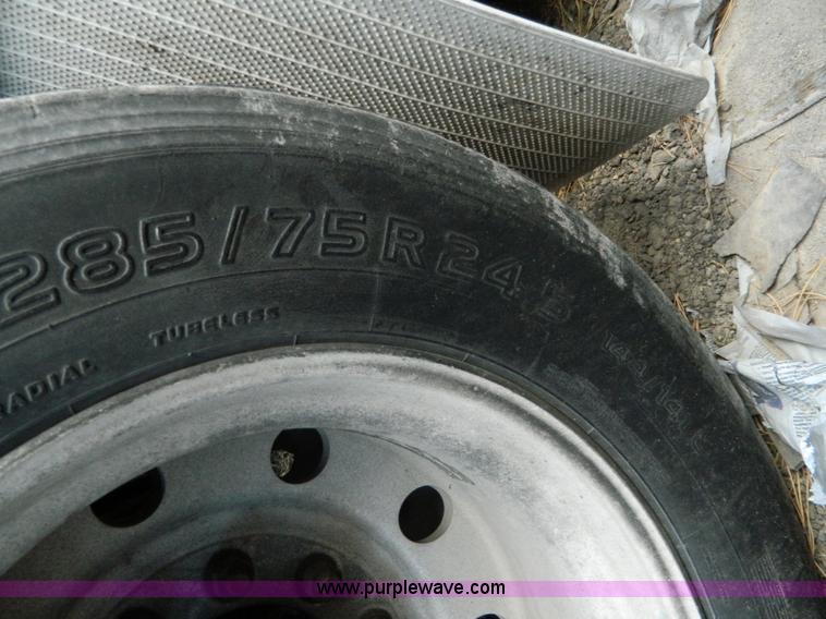 image for item AD9850 2002 Transcraft Eagle Super Beam flatbed trailer