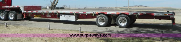 image for item AQ9498 2006 Transcraft DTL-2100 RS2 52' drop deck sliding spread axle trailer