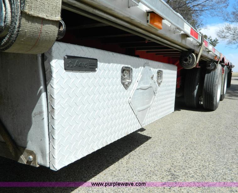 image for item AQ9498 2006 Transcraft DTL-2100 RS2 52' drop deck sliding spread axle trailer